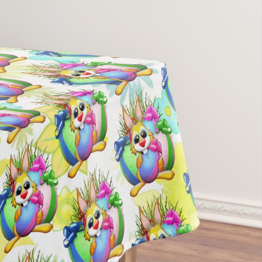 Funny Bunny biting an Easter Egg テーブルクロス (インサイチュ)