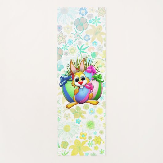 Funny Bunny biting an Easter Egg ヨガマット (正面)