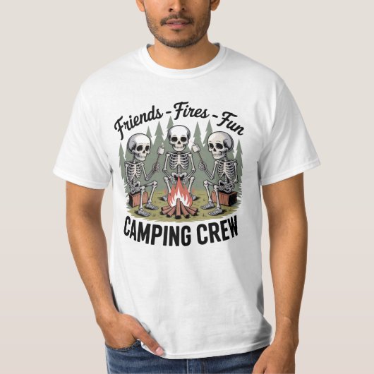 Funny Camping Fires Friends Fun Camping Crew  Tシャツ (正面)