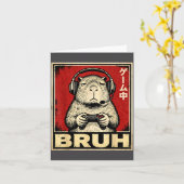 Funny Capybara Gamer Bruh Graphic Tee Men Boys Tee カード (黄色い花)