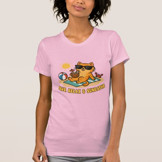Funny Cat Beach T-Shirt – Paws Relax & Sunbathe  Tシャツ (正面)