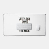 Funny Cat Dad Came Back With The Milk Vintage Shir デスクマット (キーボード&マウス)