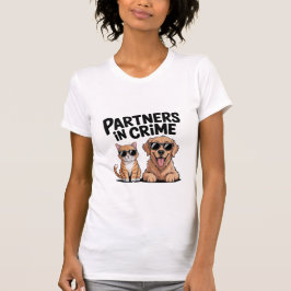 Funny Cat & Dog T-Shirt – “Partners in Crime” Tシャツ