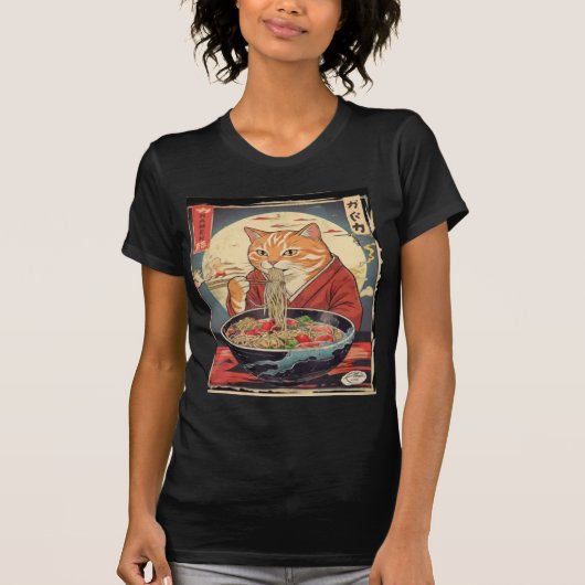 Funny cat Eating Ramen Japanese for cat lovers Tシャツ (正面)