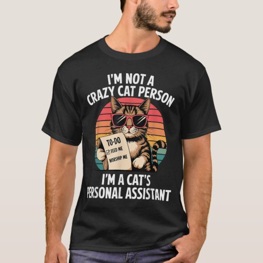 Funny Cat Personal Assistant Retro Tee Tシャツ (正面)