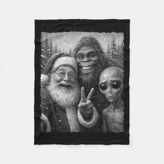 Funny Cat Santa Bigfoot Alien Christmas Selfie Tee フリースブランケット (正面)