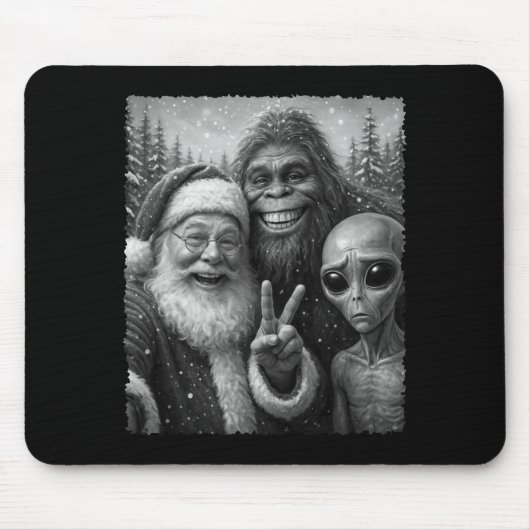 Funny Cat Santa Bigfoot Alien Christmas Selfie Tee マウスパッド (正面)