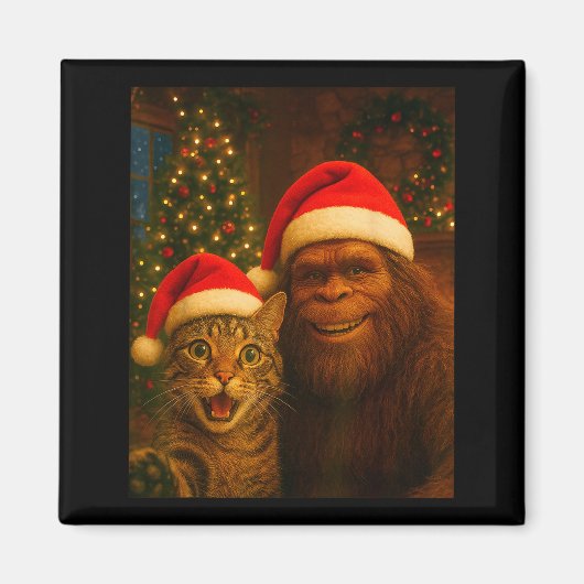 Funny Cat Selfie With Bigfoot Christmas Sasquatch  マグネット (正面)