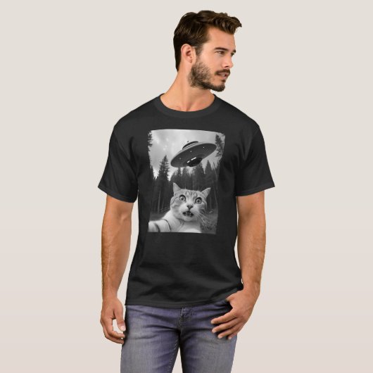 Funny Cat Selfie with UFO Alien Tシャツ (正面フル)