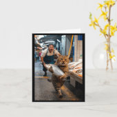 Funny Cat Stealing Fi-shirt  カード (黄色い花)