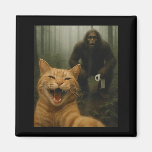 Funny Cat Surprised Happy Selfie With Bigfoot Sasq マグネット (正面)