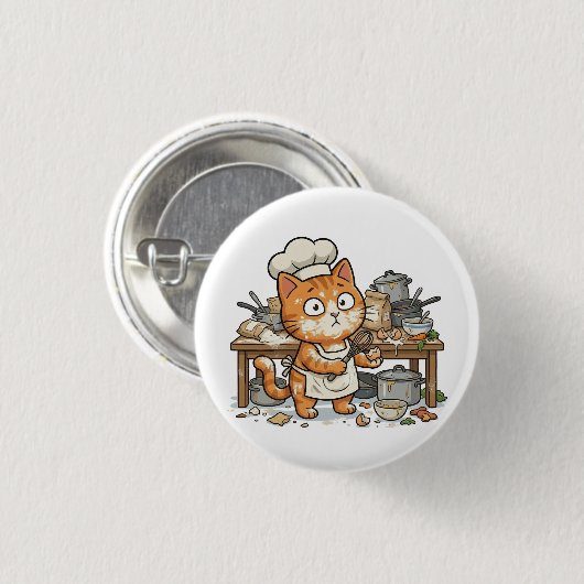 Funny Chef Cat Messy Kitchen Button 缶バッジ (正面&裏面)