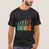 Funny Chess Evolution Gaming sets Periodic Table E Tシャツ (正面)
