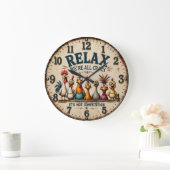 Funny Chicken Relax We're All Crazy Farmhouse ラージ壁時計 (ホーム)