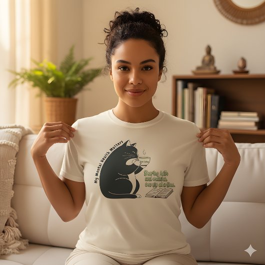 Funny Christian cat and matcha, Christian cat Tシャツ