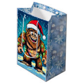 Funny Christmas Bigfoot Sasquatch ミディアムペーパーバッグ (正面アングル)