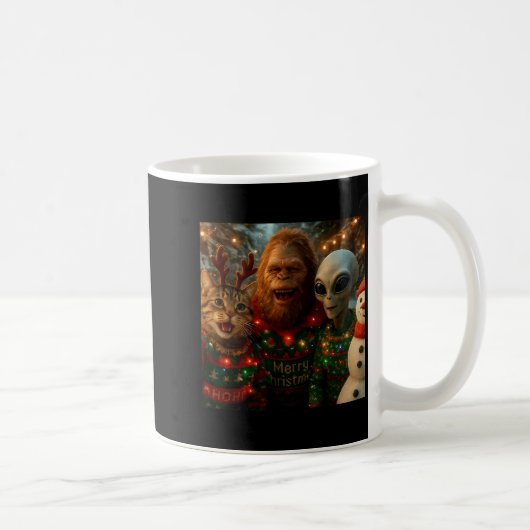 Funny Christmas Cat Selfie With Bigfoot Alien Ugly コーヒーマグカップ (右)