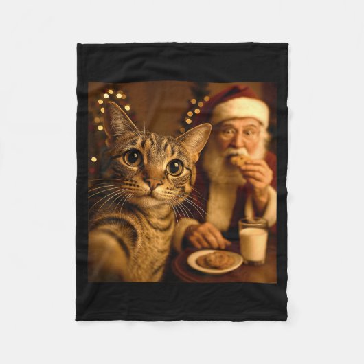 Funny Christmas Cat Selfie With Santa Claus Meme M フリースブランケット (正面)