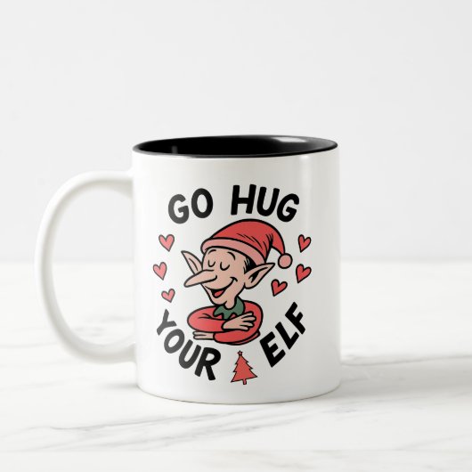 Funny Christmas Elf – Go Hug Your Elf Holiday Gift ツートーンマグカップ (左)