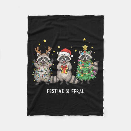 Funny Christmas Racoon - Feral But Festive フリースブランケット (正面)