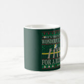 FUNNY CHRISTMAS VOLLEYBALL QUOTES UGLY SWEATER コーヒーマグカップ (正面右)