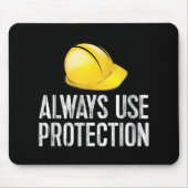 Funny Construction Tshirt - Always Use Protection マウスパッド (正面)