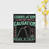 Funny Correlation Does Not Imply Causation Premium カード (黄色い花)