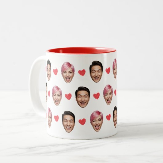 Funny Custom Couple Faces Pattern Red Hearts ツートーンマグカップ (正面左)