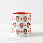 Funny Custom Couple Faces Pattern Red Hearts ツートーンマグカップ (中央)