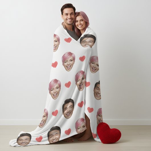 Funny Custom Couple Faces Pattern Red Hearts フリースブランケット