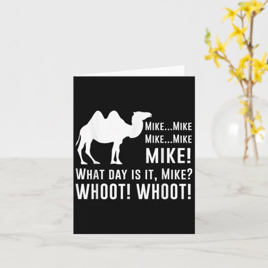Funny Cute Camel Quotes About Hump Day Funny Quote カード (黄色い花)