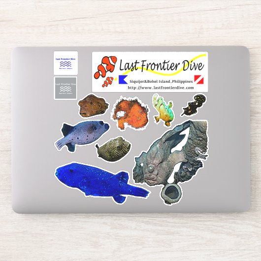 【Funny Cutie Critters】Put on Your Diving Log Book! シール (コンピューター)