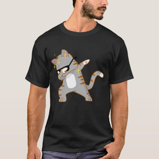 Funny Dabbing Cat Kitty with Shades Humor Shirt  Tシャツ (正面)