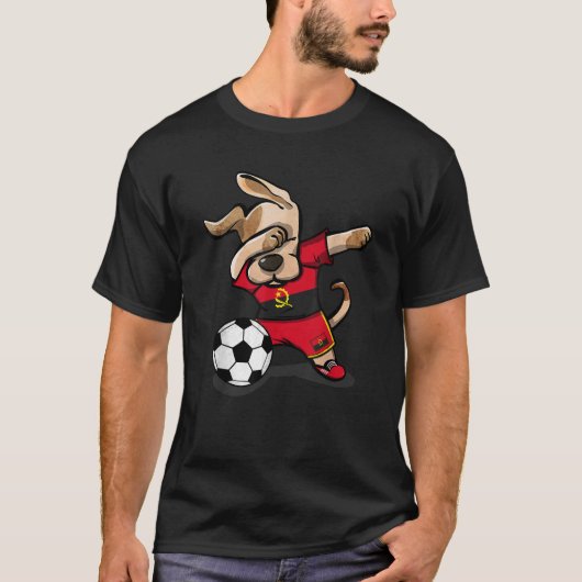 Funny Dabbing Dog Angola Soccer Angolan Flag Footb Tシャツ (正面)