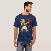 Funny Dabbing Dog Heart Valentines Day Gift Boys Tシャツ (正面フル)