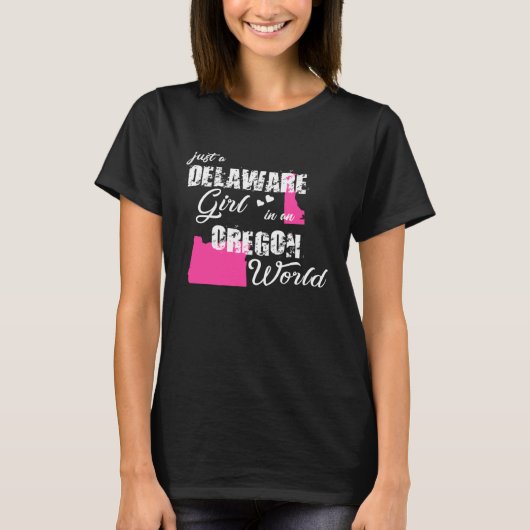 Funny Delaware Shirts Just a Delaware girl in an O Tシャツ (正面)