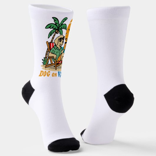 Funny Dog on Vacation T-Shirt | Cute Summer ソックス (傾斜あり)