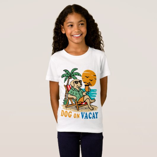 Funny Dog on Vacation T-Shirt | Cute Summer Tシャツ (正面フル)