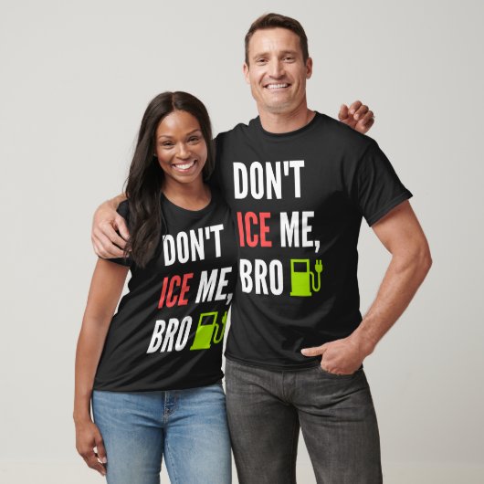 Funny Don't Ice Me Bro Electric Car Tシャツ (ユニセックス)