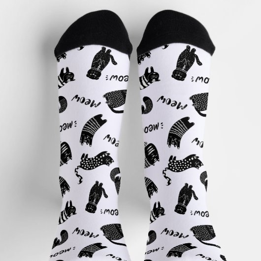 Funny Doodle Black and White Cat Socks ソックス (上部)