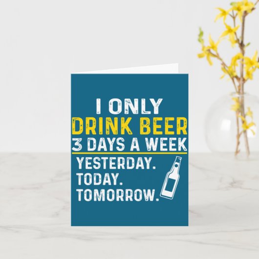 Funny Drinking Shirt Beer Lovers  カード (黄色い花)