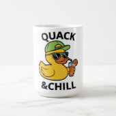 Funny Duck Quack & Chill – Yellow Duck with Sungla コーヒーマグカップ (中央)