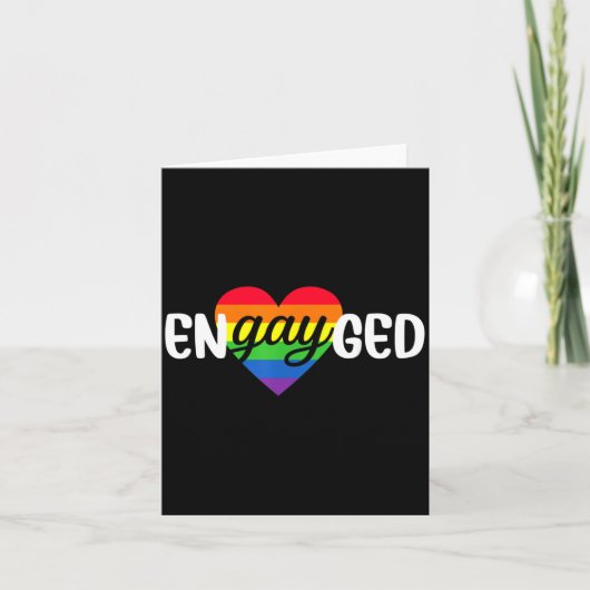 Funny Engayged Gay Couple Engagement Party Rainbow カード (正面)