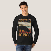 Funny Farm Piglet Easily Distracted By Pigs Tシャツ (正面フル)