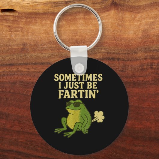 Funny Fart Meme Sometimes I Just Be Farting Frog キーホルダー (正面)