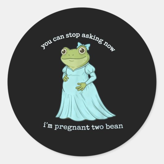 Funny Frog Pregnancy Announcement Medieval Pregnan ラウンドシール (正面)