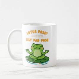 Funny Frog Yoga Cartoon Lotus Lily Pad Pose Design コーヒーマグカップ