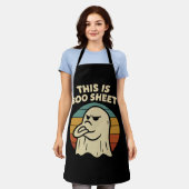 Funny Ghost "This Is Boo Sheet" Retro Halloween エプロン (着用した状態)