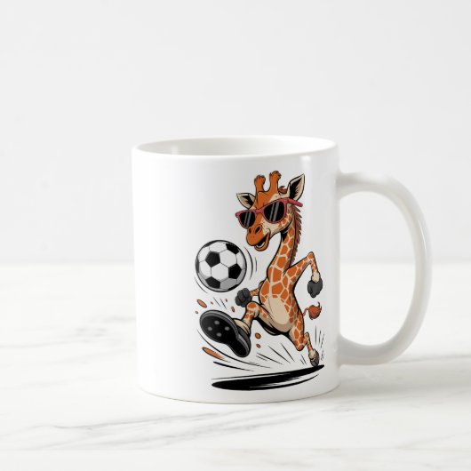Funny Giraffe Playing Soccer Ll Artwork Cool Anima コーヒーマグカップ (右)