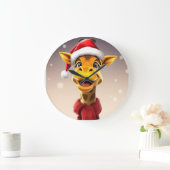Funny giraffe wearing a Santa hat ラージ壁時計 (ホーム)